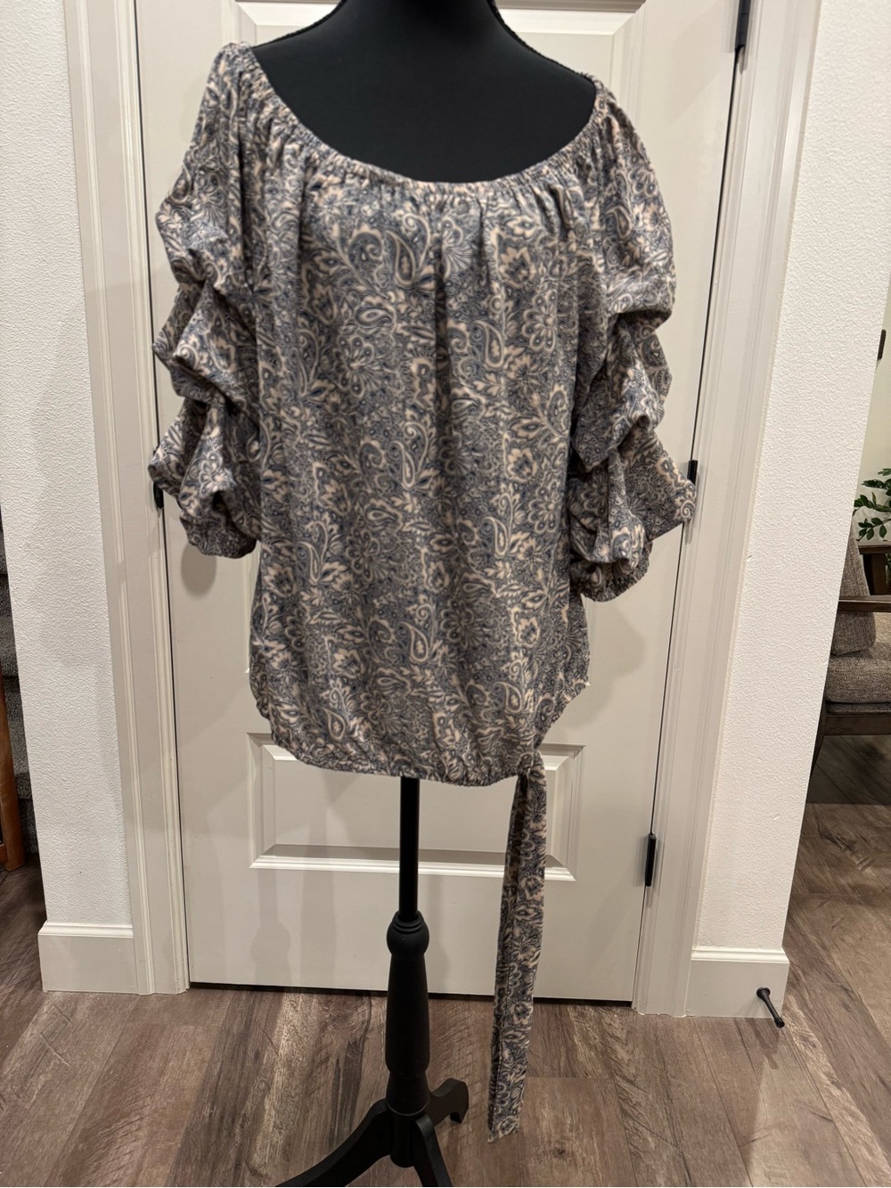 CeCe Gray and Cream Paisley Ruffle Sleeve Blouse